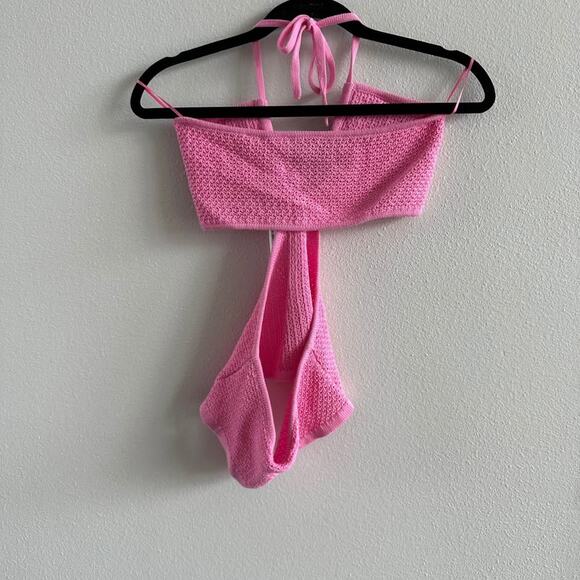 VICTOR GLEMAUD
Cut-out Crochet Knit Halter Top In Pink size Small - Picture 4 of 6